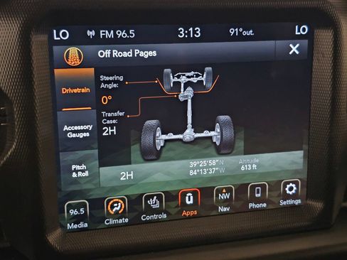 Used 2022 Jeep Gladiator Overland w/ Popular Equipment Package AWD/4WD image 17
