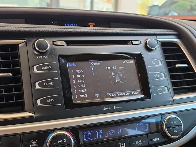 Used 2014 Toyota Highlander Plus AWD/4WD image 13