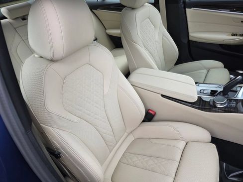 Certified 2023 BMW 540i w/ Premium Package RWD image 30