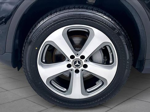 Used 2022 Mercedes-Benz GLC 300 GLC 300 w/ Premium Package Lite image 11