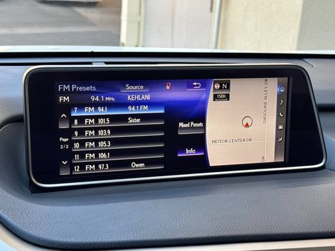 Used 2017 Lexus RX 450h AWD w/ Cold Weather Package image 19