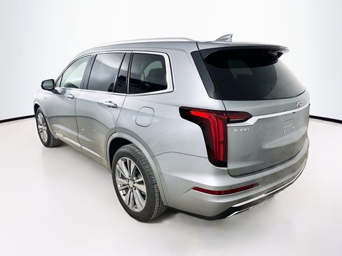 Used 2025 Cadillac XT6 Premium Luxury w/ Platinum Package image 5