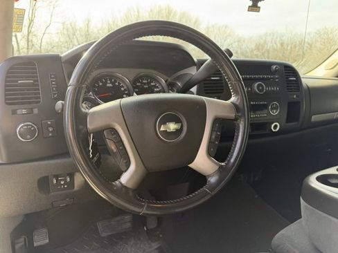 Used 2008 Chevrolet Silverado 1500 LT w/ Power Pack Plus image 11