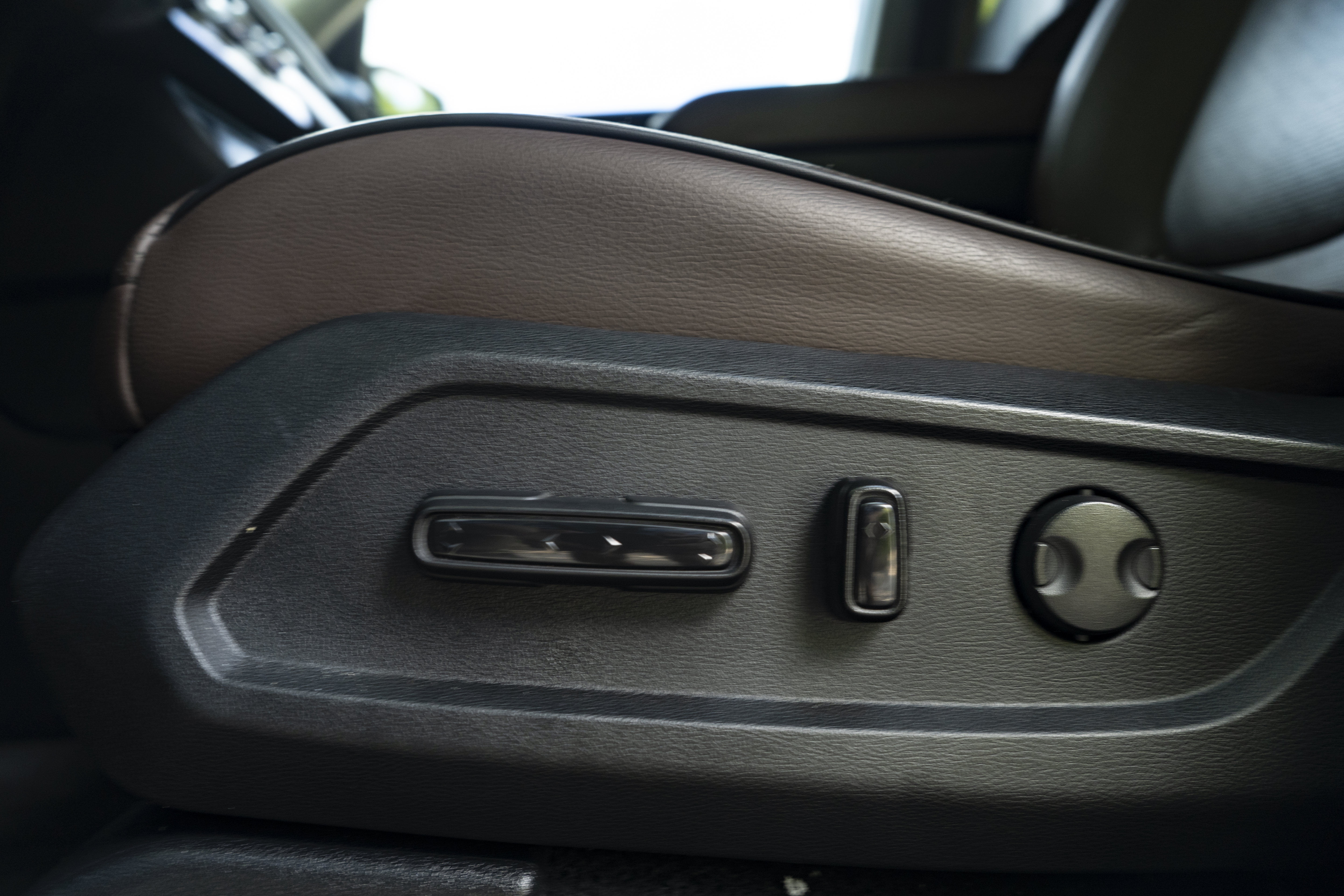 Certified 2025 Honda Pilot Elite image 41