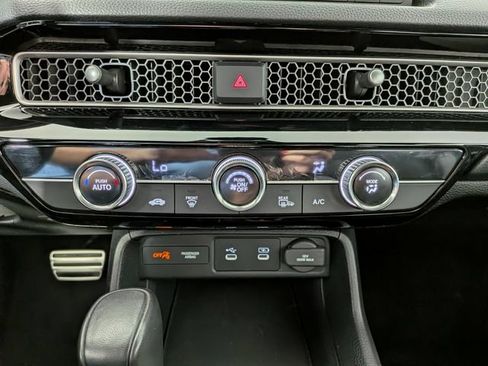 Used 2025 Honda Civic Sport image 19