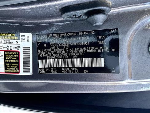 Used 2021 Toyota Sienna XSE w/ XSE Plus Package FWD image 32