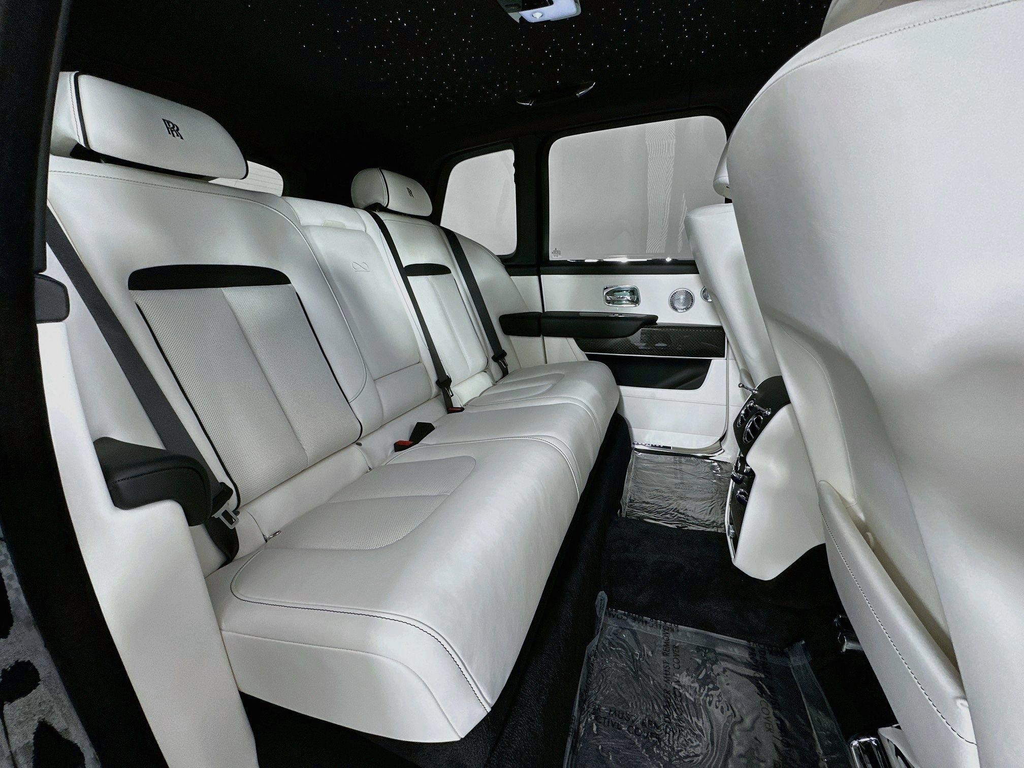 New 2027 Rolls-Royce Cullinan Black Badge AWD/4WD image 25
