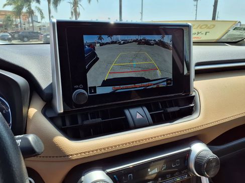 Certified 2025 Toyota RAV4 XLE AWD/4WD image 23