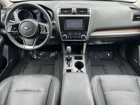 Used 2018 Subaru Outback 2.5i Limited AWD/4WD image 17