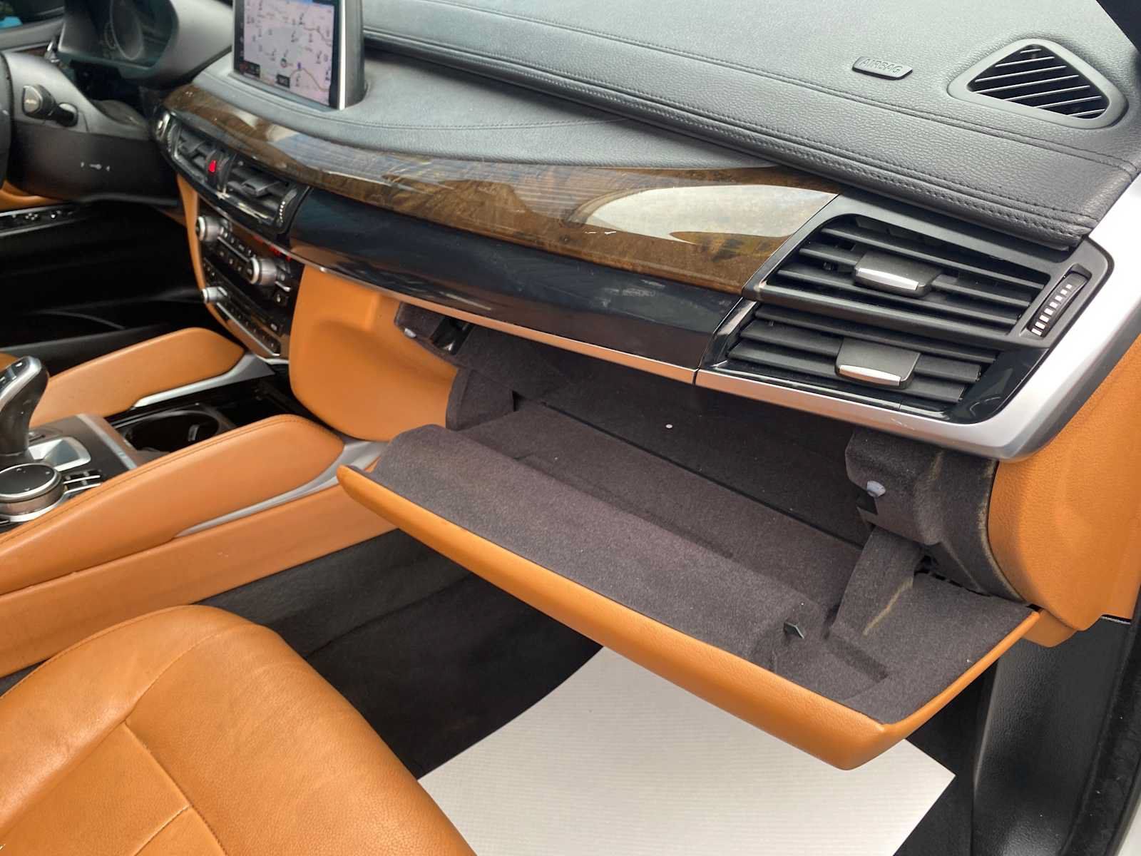 Used 2018 BMW X6 M50i AWD/4WD image 25