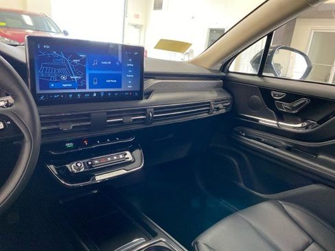 New 2025 Lincoln Corsair Grand Touring w/ Equipment Group 301A image 12