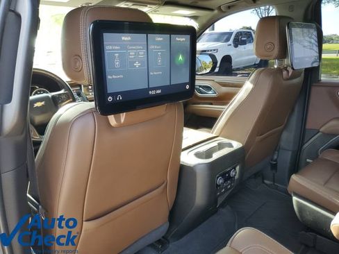 Certified 2021 Chevrolet Suburban High Country w/ Premium Package RWD image 13