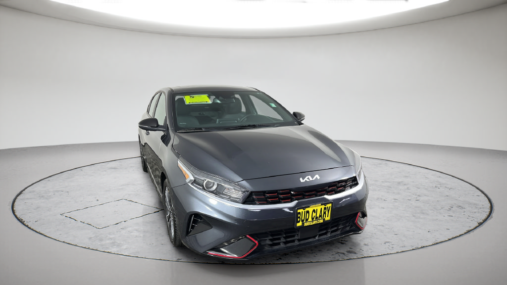 Used 2024 Kia Forte GT-Line w/ GT-Line Premium Package FWD image 4