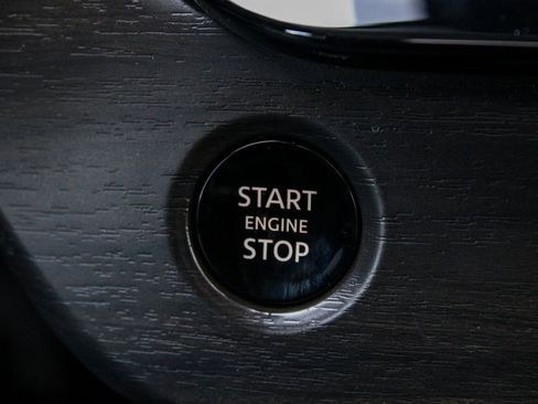 Used 2025 Nissan Murano SL w/ Cargo Package image 24