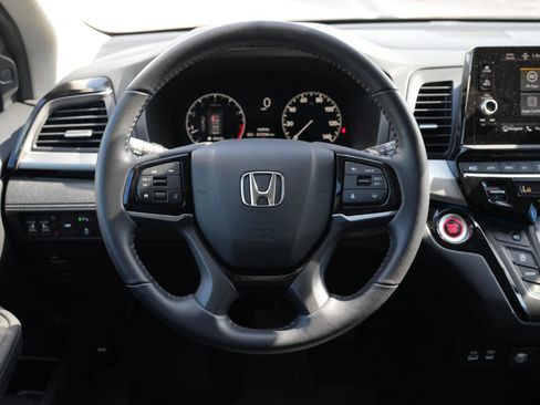 Used 2025 Honda Odyssey Touring image 22