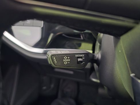 Used 2024 Audi Q3 2.0T Premium Plus w/ Premium Plus Package image 17