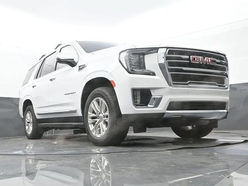Used 2023 GMC Yukon SLT w/ SLT Premium Package RWD image 9