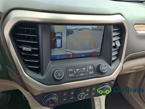 Certified 2017 GMC Acadia Denali w/ Technology Package FWD image 19