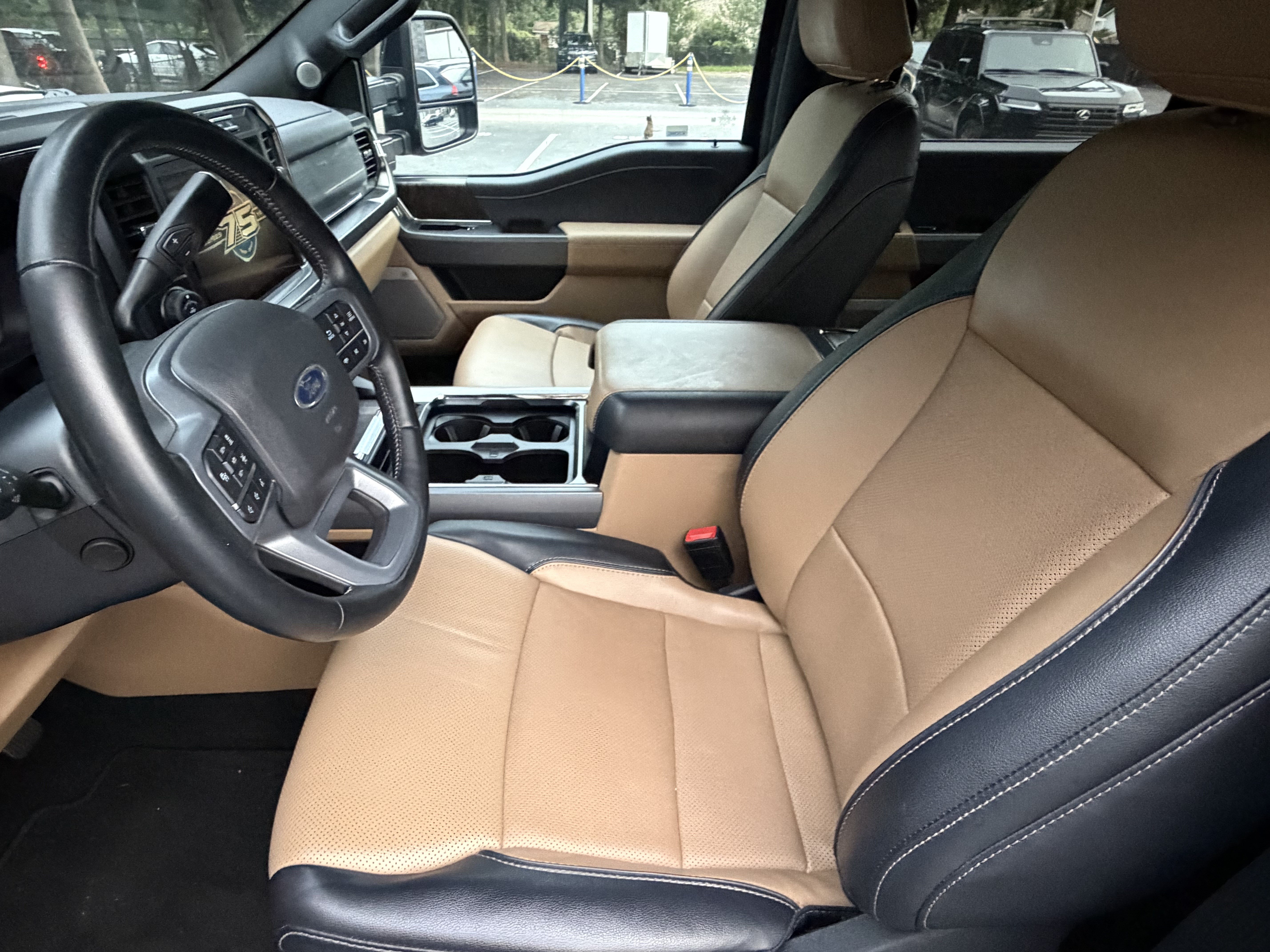 Used 2023 Ford F250 Lariat w/ Lariat Ultimate Package AWD/4WD image 16