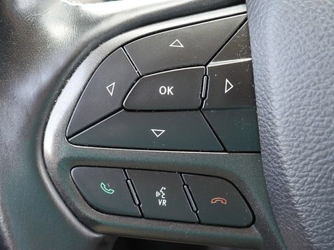 Used 2019 Jeep Cherokee Trailhawk w/ Comfort/Convenience Group AWD/4WD image 29