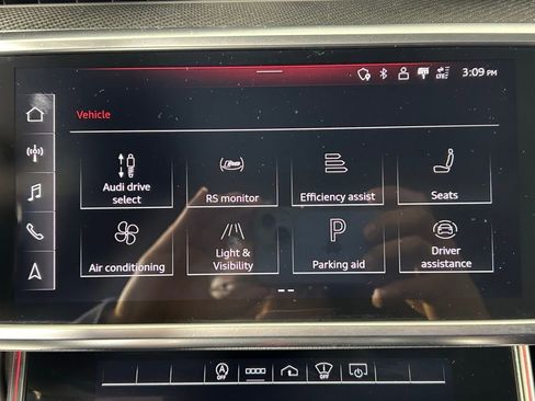 Used 2021 Audi RS 6 image 25