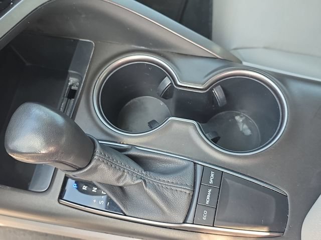 Used 2023 Toyota Camry SE FWD image 25