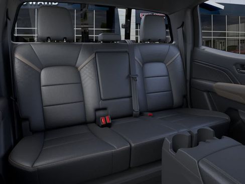 New 2026 GMC Canyon Denali image 17