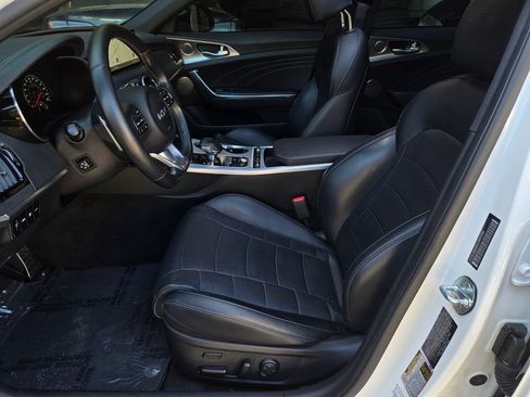 Used 2022 Kia Stinger GT2 RWD image 18