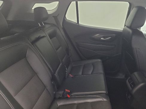 Used 2023 GMC Terrain SLT w/ Elevation Edition image 19