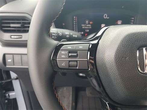 New 2026 Honda Pilot Sport image 18