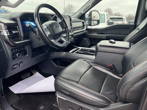 Used 2024 Ford F250 Lariat w/ Tremor Off-Road Package image 13