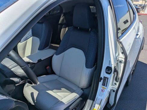 Used 2019 Lexus UX 250h w/ Premium Package image 11