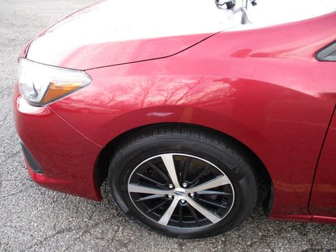 Used 2022 Subaru Impreza 2.0i Premium image 13