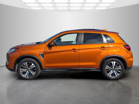 Used 2022 Mitsubishi Outlander Sport SE image 3