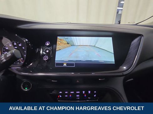 Used 2023 Buick Envision Preferred image 19