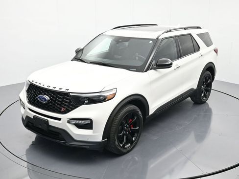 Used 2024 Ford Explorer ST w/ Equipment Group 401A AWD/4WD image 29