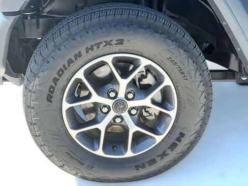 Used 2024 Jeep Wrangler Unlimited Sport AWD/4WD image 12
