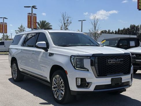 Used 2024 GMC Yukon XL Denali Ultimate image 4