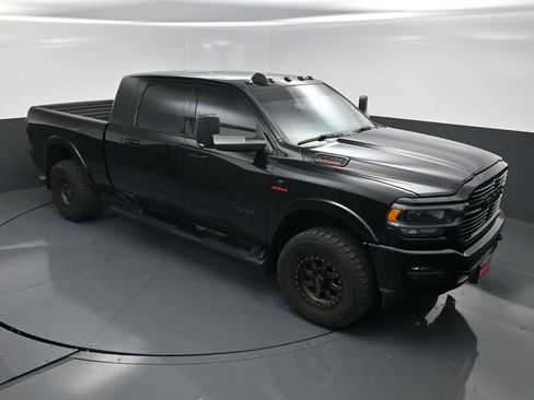 Used 2022 RAM 3500 Laramie w/ Night Edition image 15