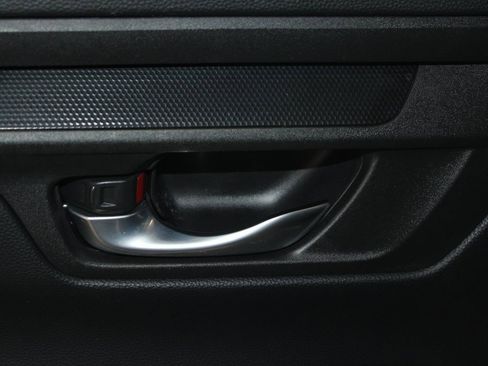 Used 2023 Honda CR-V LX image 8