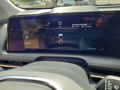 Used 2024 Nissan Ariya AWD image 27