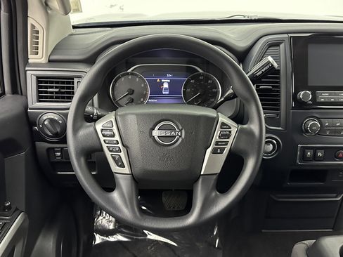 Used 2023 Nissan Titan SV image 19