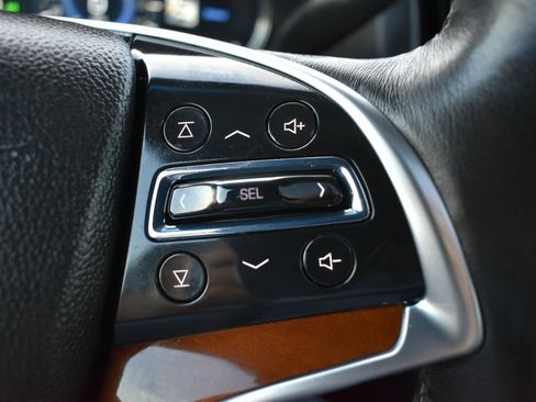 Used 2018 Cadillac Escalade Premium Luxury image 16