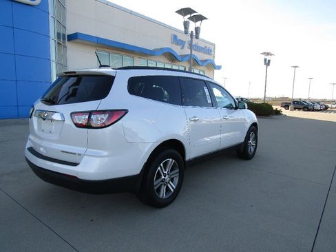 Used 2016 Chevrolet Traverse LT image 5