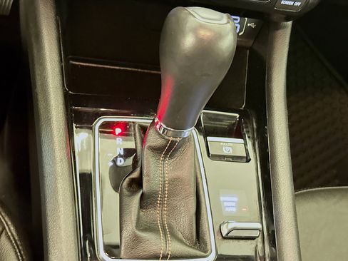 Used 2022 Jeep Compass Limited image 24