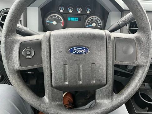 Used 2016 Ford F250 XL w/ Snow Plow Prep Package image 15