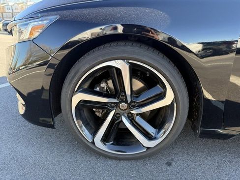 Used 2020 Honda Accord Sport image 16
