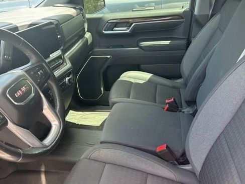 Certified 2022 GMC Sierra 1500 Elevation w/ LPO, Elevation Black Package image 4