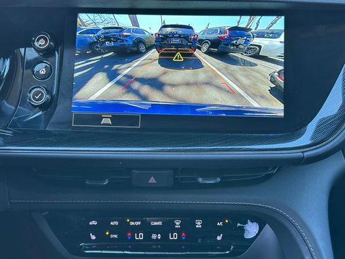Certified 2023 Buick Envision Essence FWD image 20