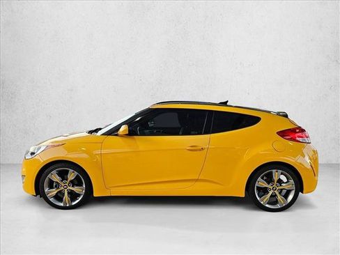 Used 2016 Hyundai Veloster w/ Option Group 02 FWD image 7